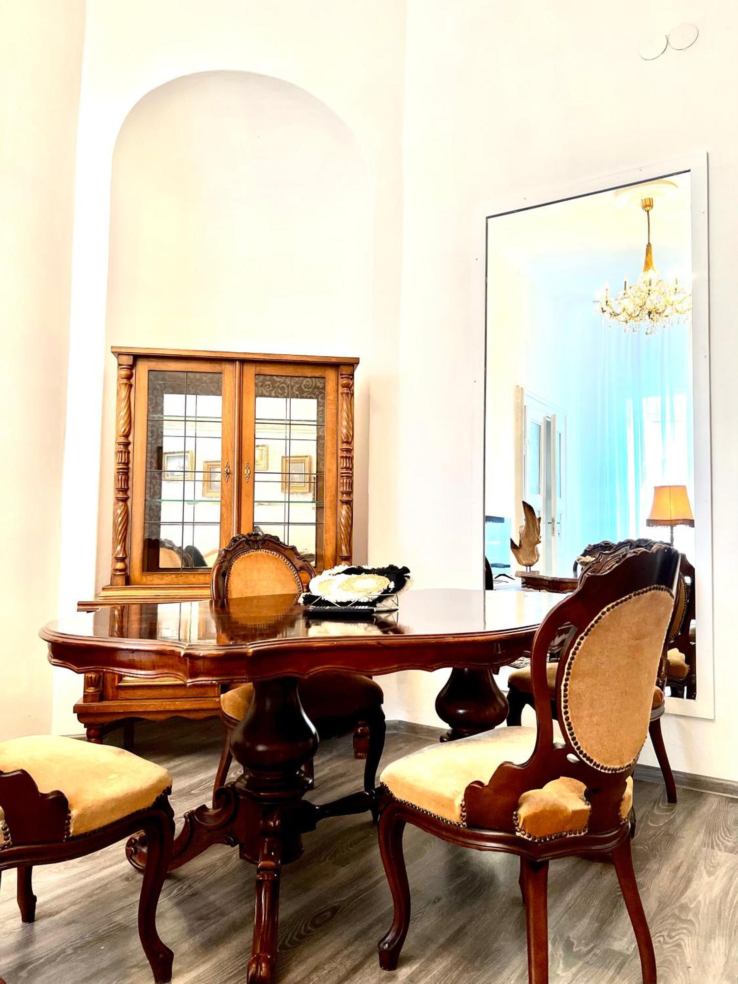 Csaky Palace Bratislava 1 Apartment Bagian luar foto